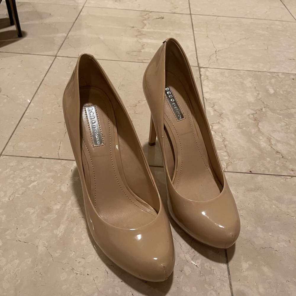 Bcbg nude heels